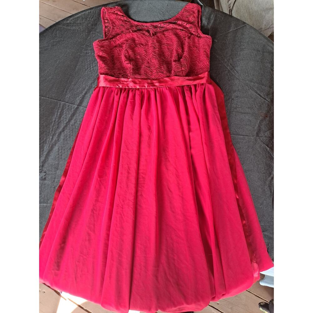 Women's Bery Love Lace Chiffon Dress Size L Sleeveless RED Satin Tie